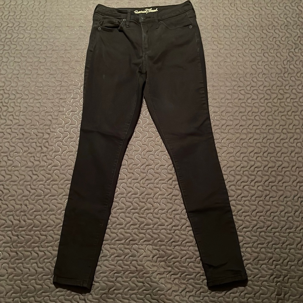 Black skinny jeans, universal thread, size 4 women’s